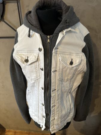 Veste taille XL mais fait L Doryan