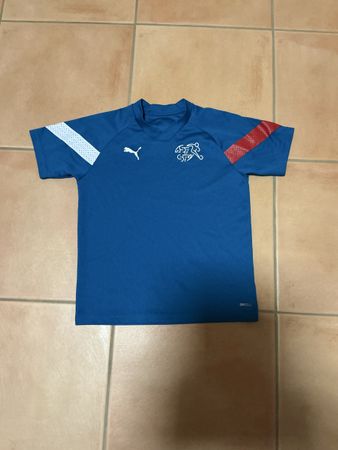 T-shirt Puma Suisse football junior 11-12 ans, bon état, idé