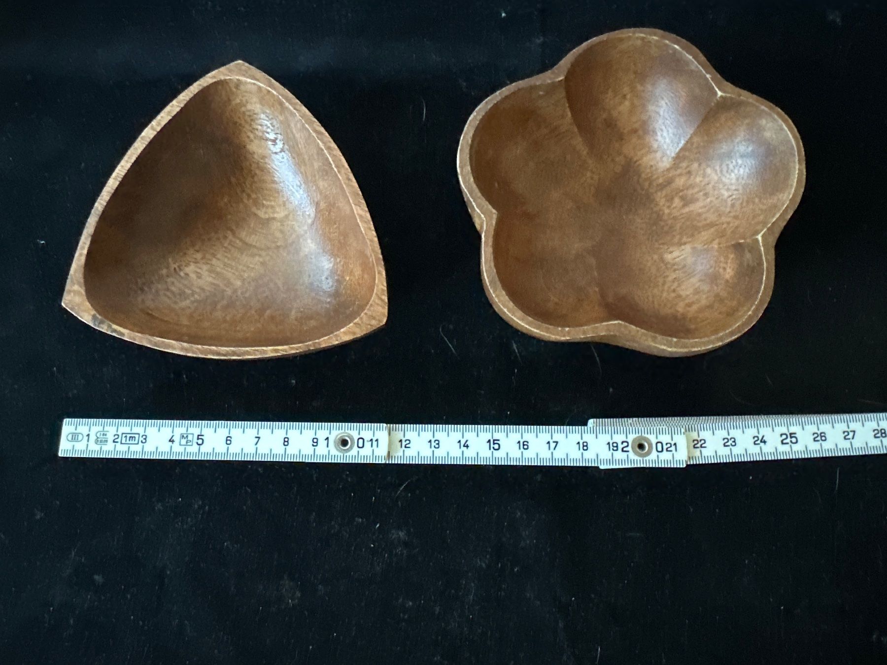 Ciotole: 4 kleinere Holz-Schalen – Usato da Zürich venduto da Chaeffeler 4