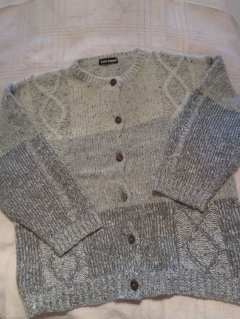 Strickjacke von Louis London NIE getragen!