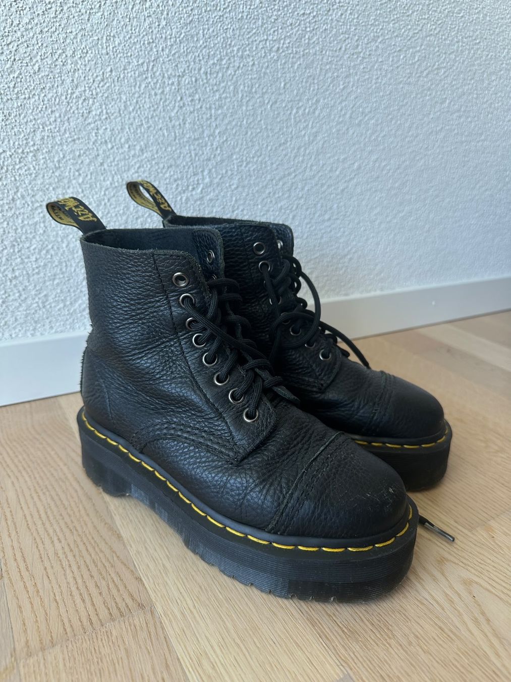 Dr. Martens Scarpe da donna: Dr. Martens Sinclair Plateaustiefel Gr. 36 – Usato da Beringen venduto da Nikto