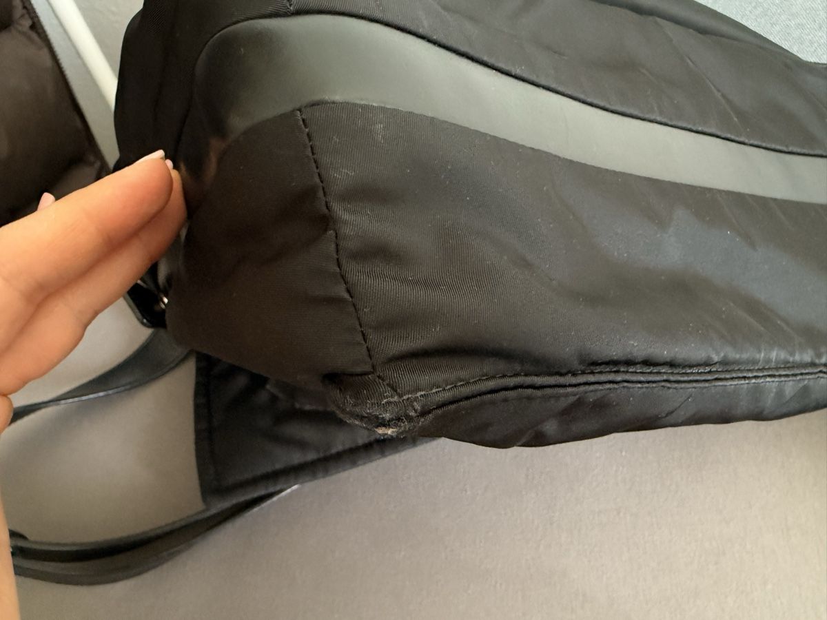 Prada Borse: Prada Traveller Schultertasche aus Re-Nylon – Usato da Zürich venduto da elsa382991 8
