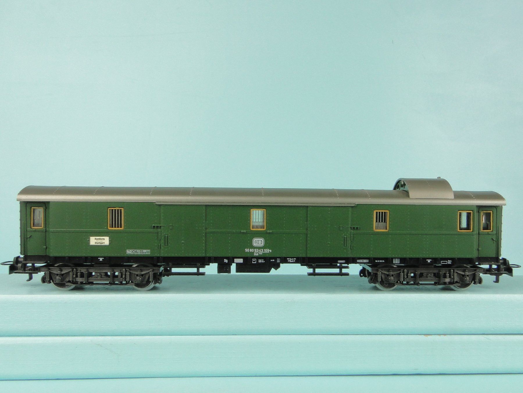 Märklin Modellini di ferrovie: Märklin 4140 DB Gepäckwagen – Usato da Bülach venduto da cann11 4