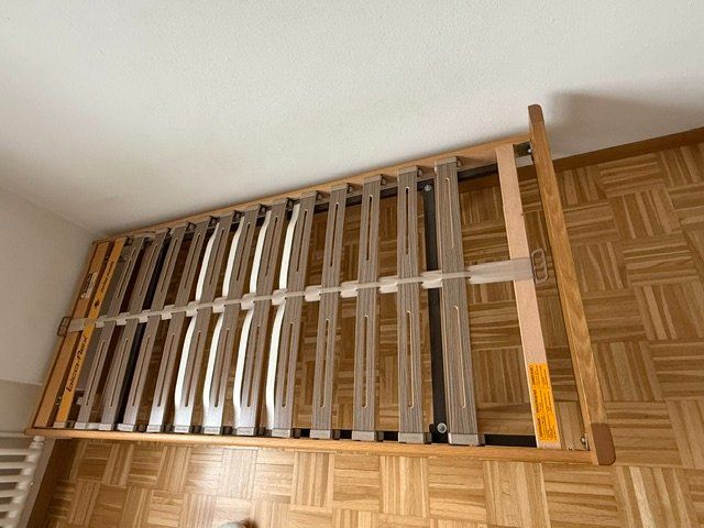Bico Lits: Bett 90cm x 200cm mit Eichenrahmen – D'occasion à Rothenburg par Betty690 2