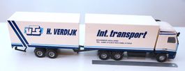 Top CAP LKW VOLVO+ANHÄNGER GANZ METALL 1:50