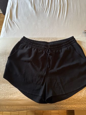 ONLY Shorts, Gr. 40, Schwarz, Sommer-Style!