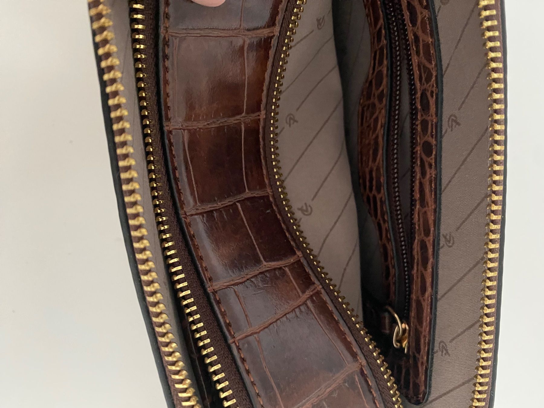 Taschen für Damen: Tasche in Braunem Krokooptik – Neu (gemäss Beschreibung) aus Holderbank SO von SUS-2021 3