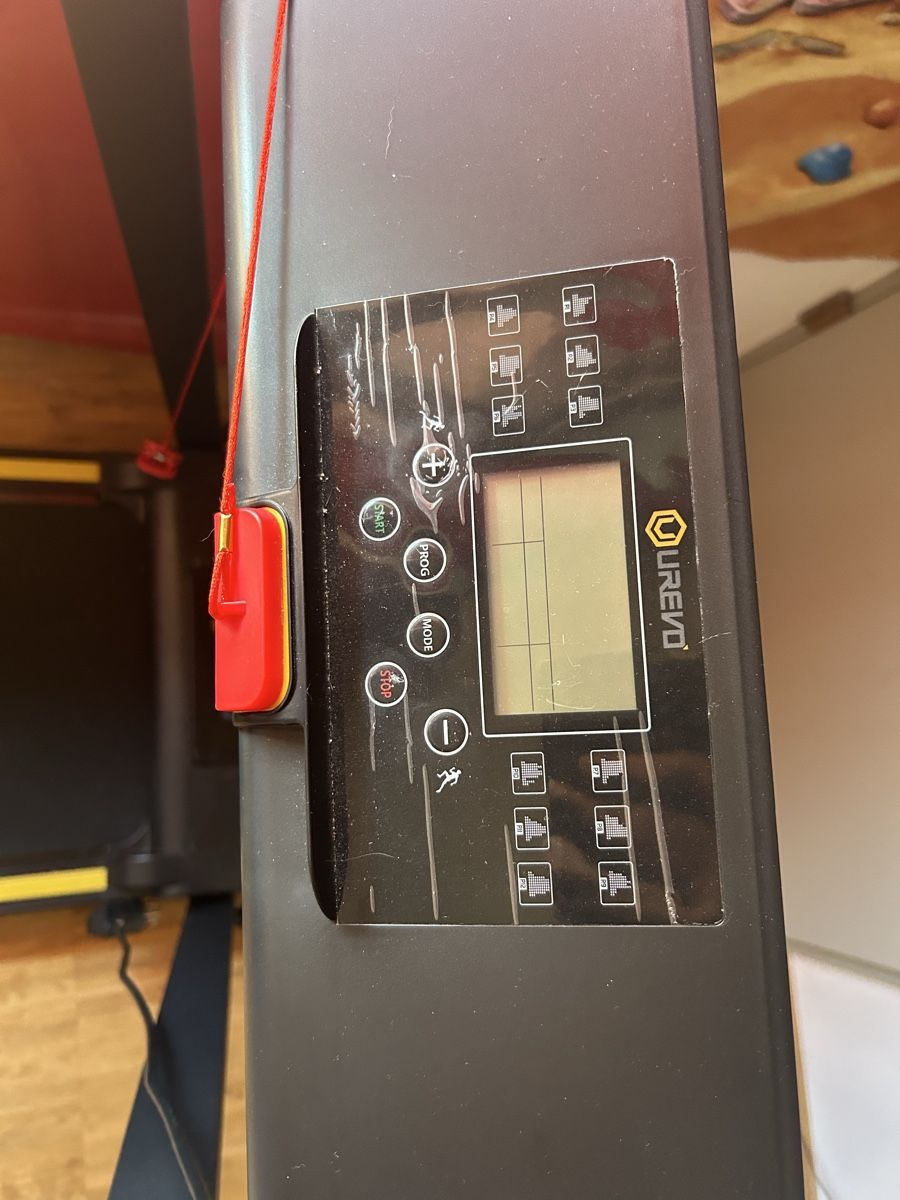 Hometrainer: Laufband Urevo – Usato da Wolfhausen venduto da eil_jc5j 4