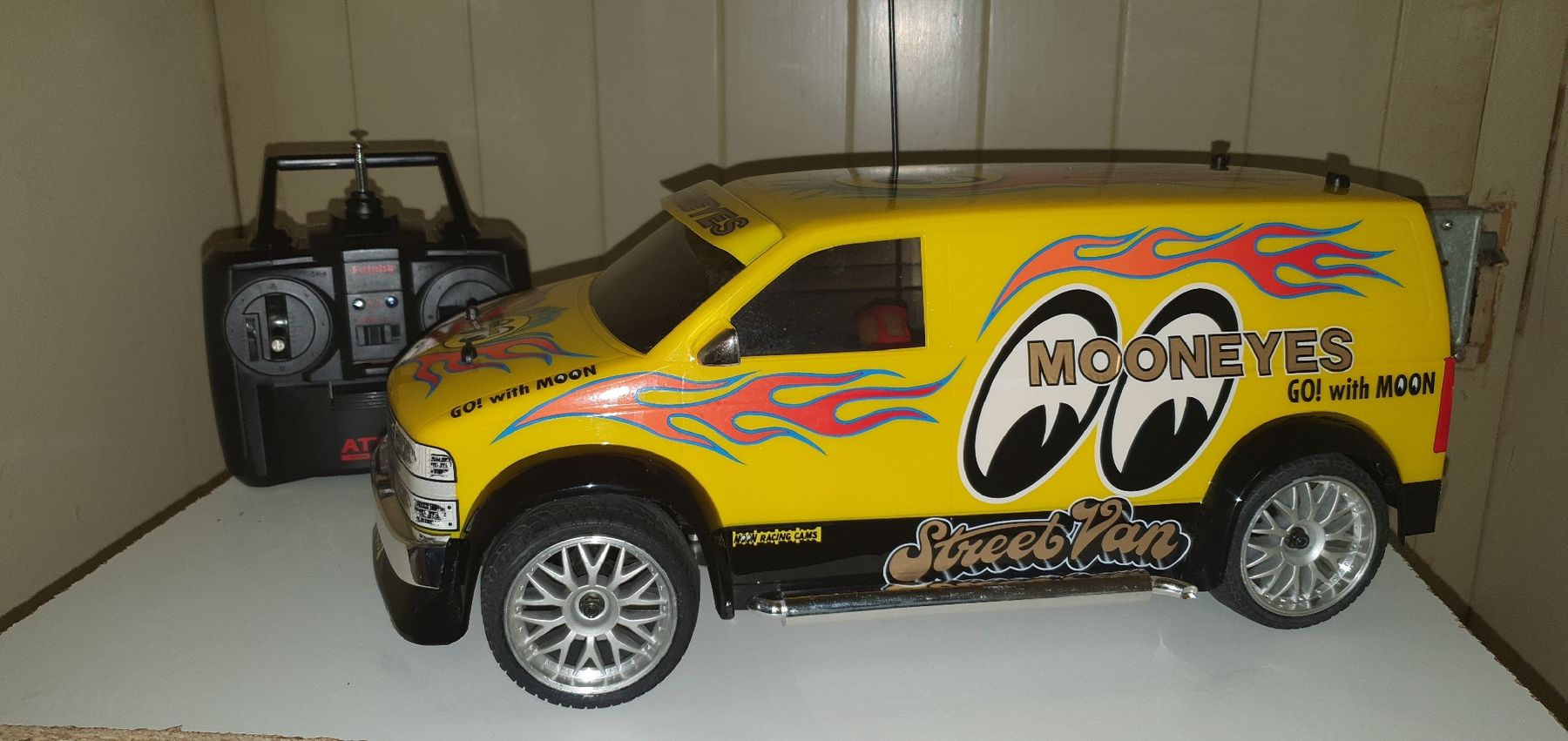 Kyosho Modellismo RC: Kyosho Mooneyes Van Neu – Nuovo (secondo la descrizione) da Burgdorf venduto da schlange034