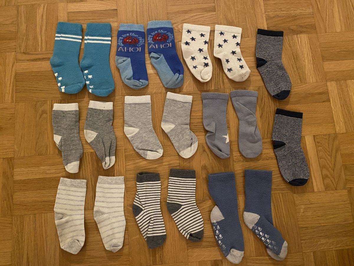 Calze per bambini: Kinder Socken Grösse 21-22 – Usato da Zürich venduto da zd_1965