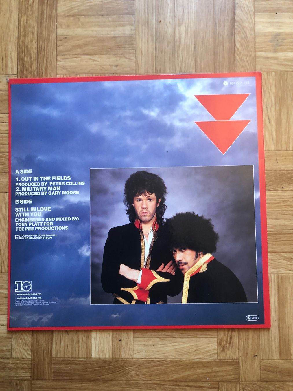 Dischi in vinile: GARY MOORE PHIL LYNOTT   MAXI SINGLE  OUT IN THE FIELDS 1985 – Usato da basel venduto da Lastcall 1