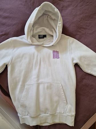 4 Hoodies / Sweatshirts Jungen