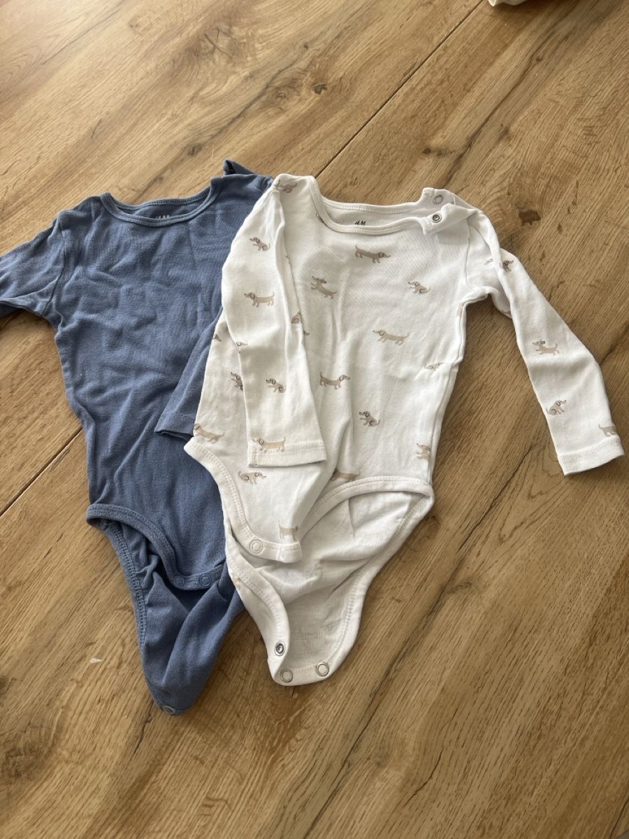 H&M Kleiderpakete & -sets: 2er Set Babybody Gr.74 – Gebraucht aus Kloten von tyrael93