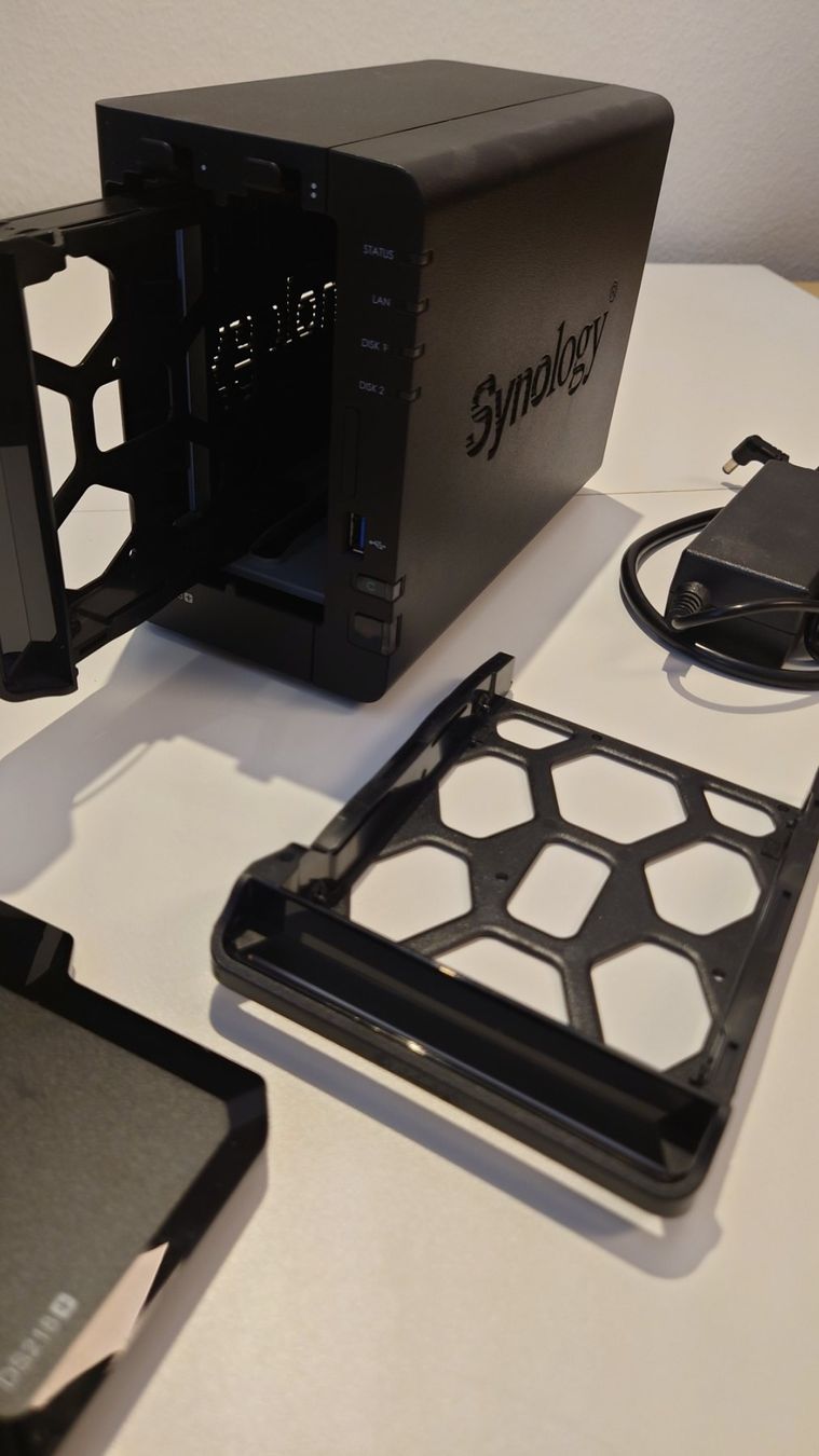 Synology Server: Synology NAS DS218+ mit 10 GB Ram ohne Speicher – Usato da Volketswil venduto da thedmo_seller 5
