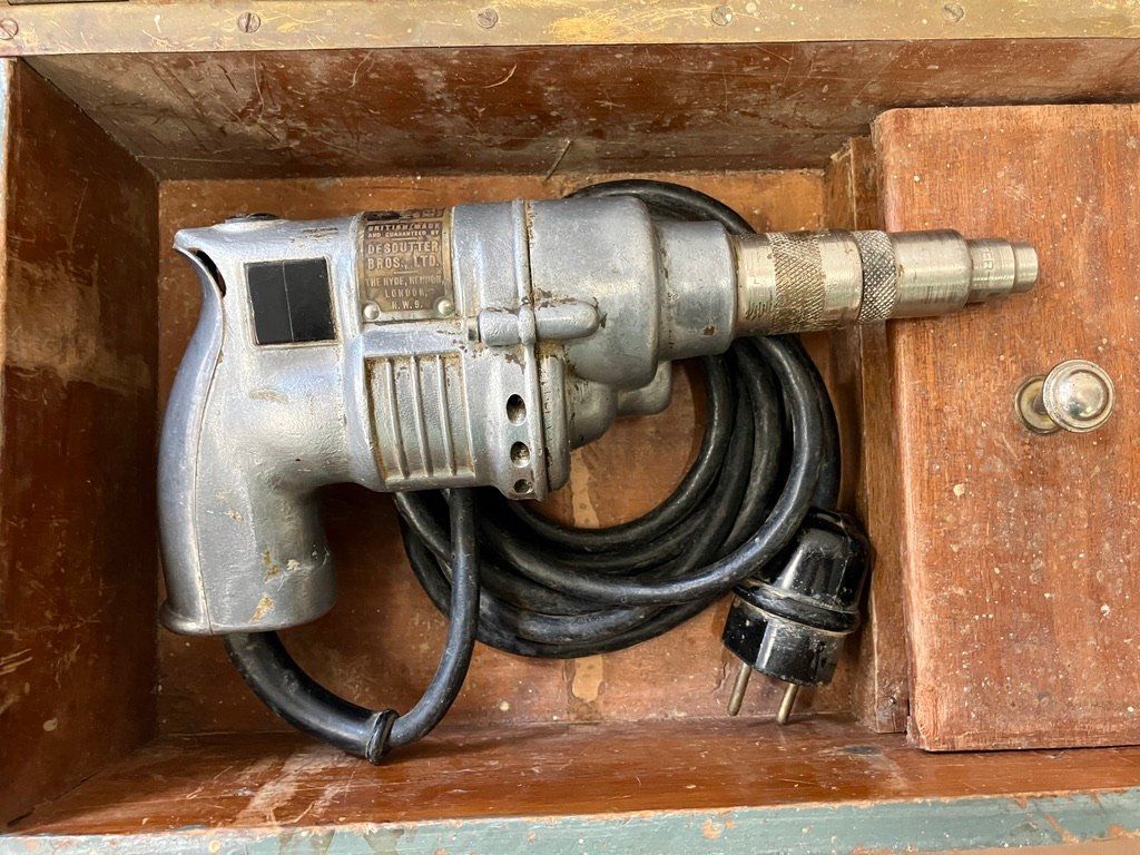 Alle Maschinen: Desoutter Schrauber Type B4 Werkzeugkasten gebraucht – Gebraucht aus Zürich von rog_cnd8 1