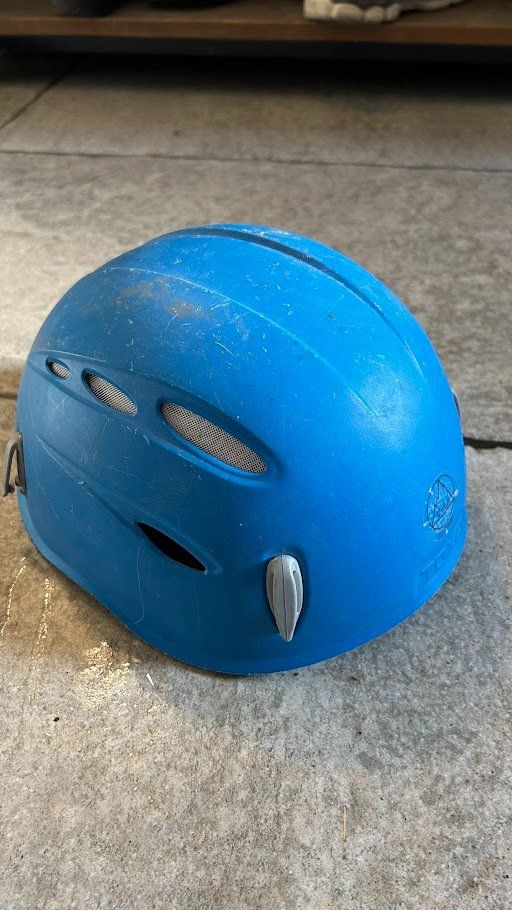 Salewa Caschi: Casque d'escalade Salewa – Usato da Fribourg venduto da jimiJ13 2