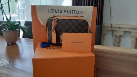 Louis Vuitton Damentasche Santa Monica mit Quittung