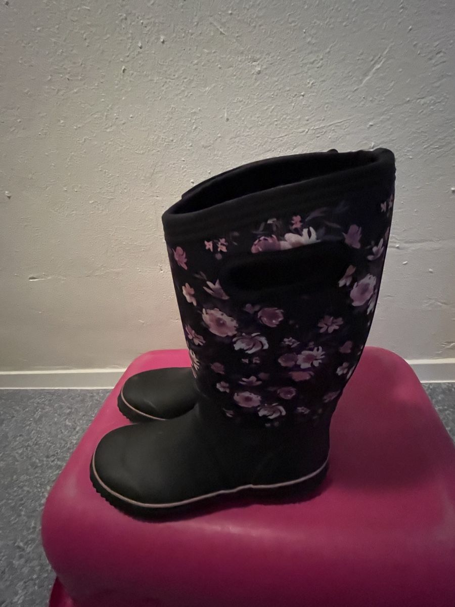Damenschuhe: Gummistiefel Rosenmuster – Gebraucht aus Wiggen von Zauber_fee 1