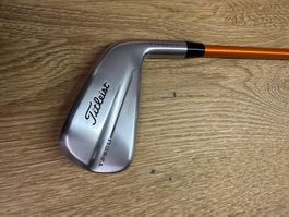 Titleist Driving Iron T250 U mit Premium Shaft