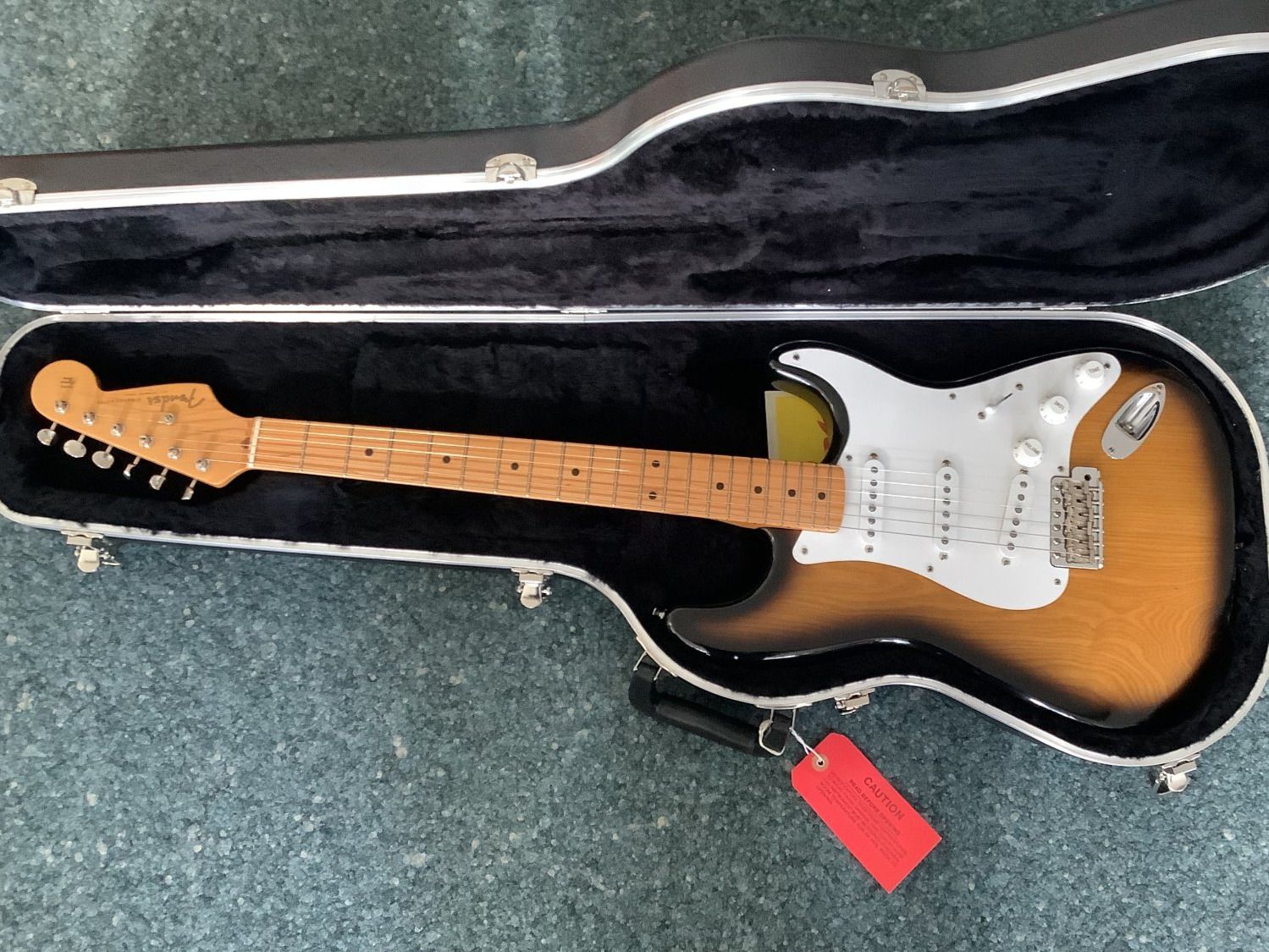 Fender Strumenti musicali: Fender Stratocaster 40th Anniversary – Nuovo (secondo la descrizione) da Schaffhausen venduto da outlet-music