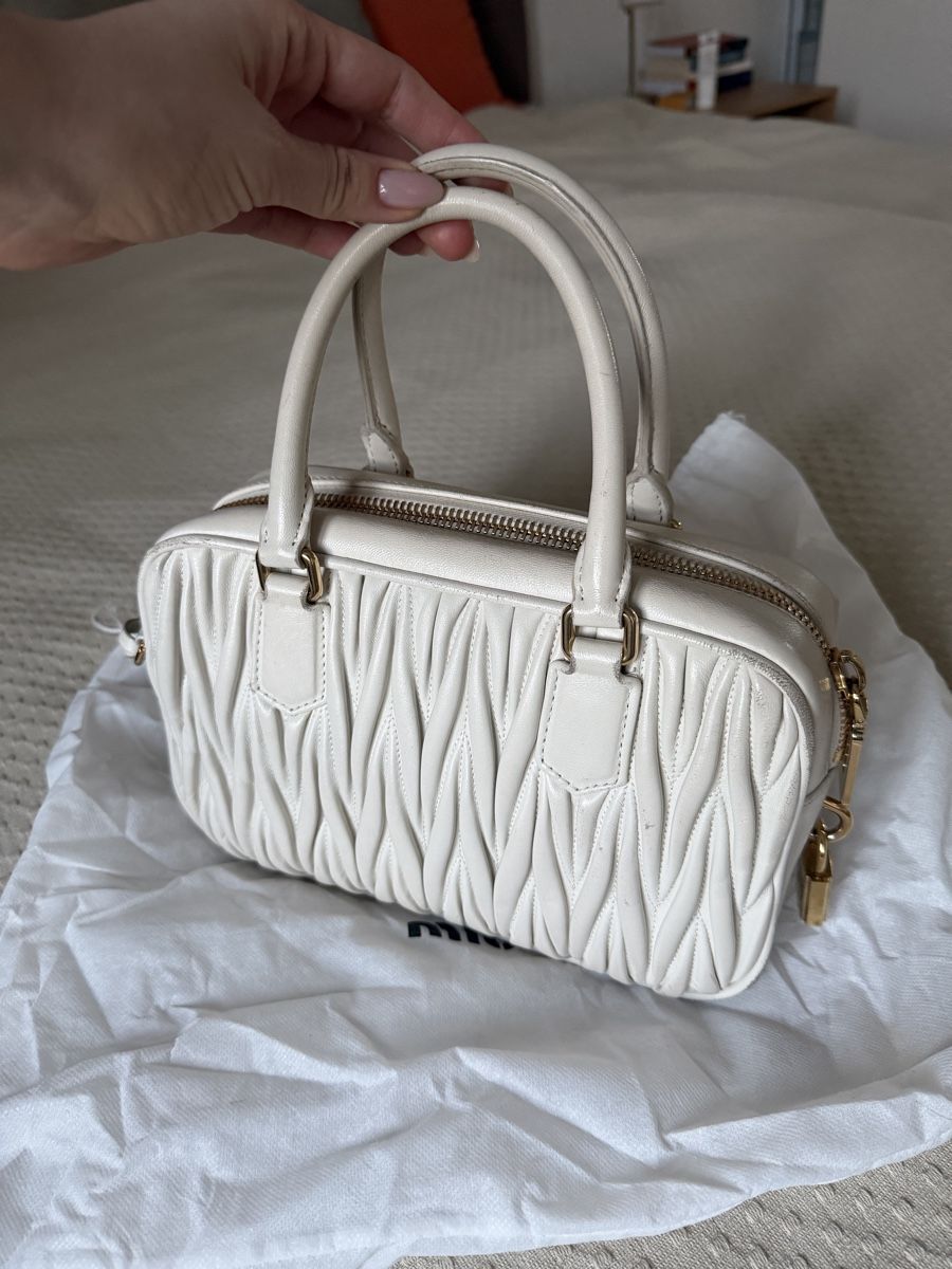 Miu Miu Sacs femmes: Miu Miu Arcadie bag authentic! – D'occasion à Geneve par ingamff 2