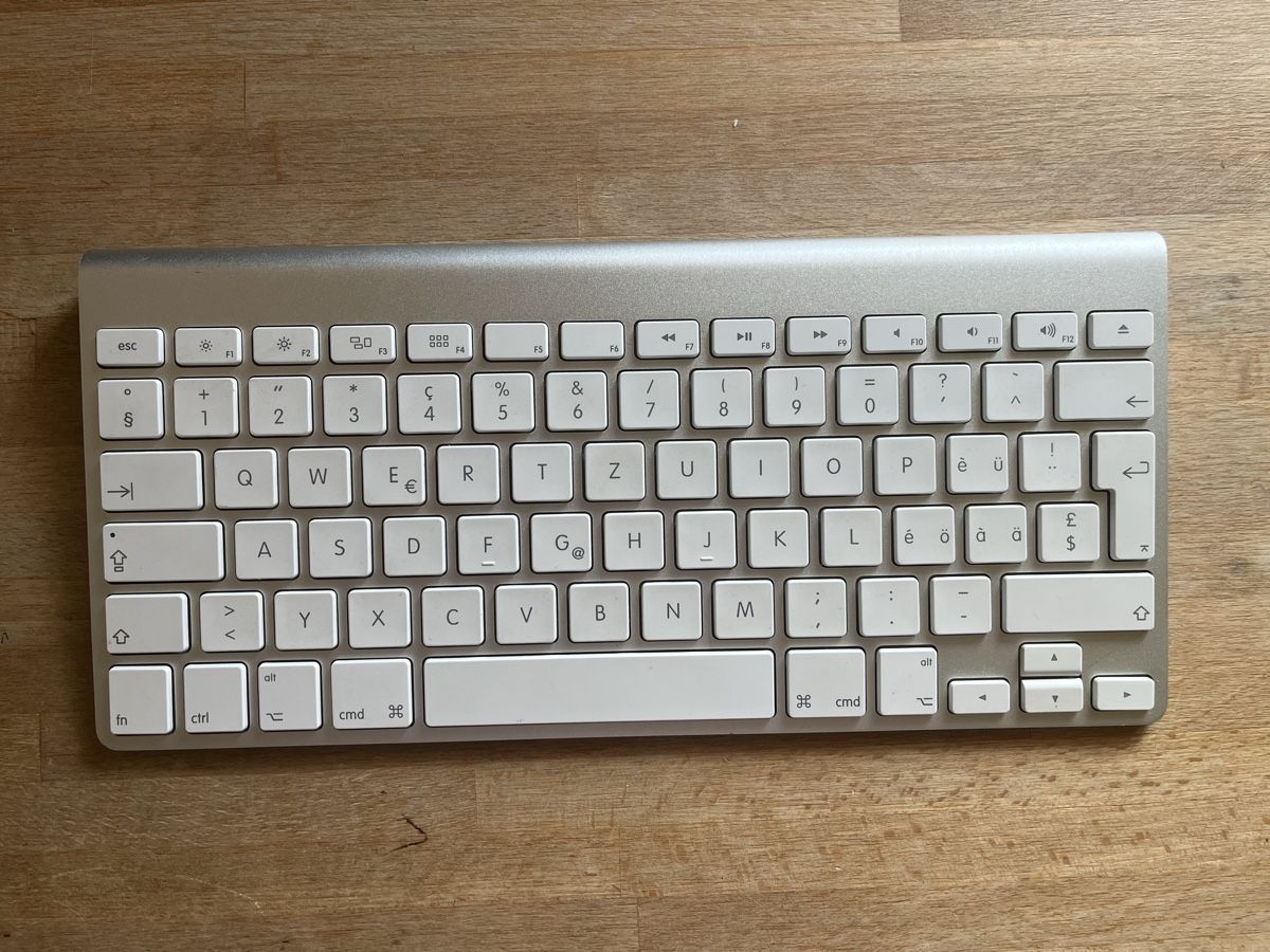 Apple Tastiere: Apple Wireless Keyboard  – Usato da Bern venduto da farfalla22