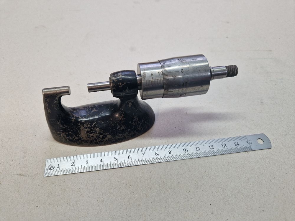 Vieux Micromètre En Métal Nickelé – Marque FC – Outil De Mesure De Précision