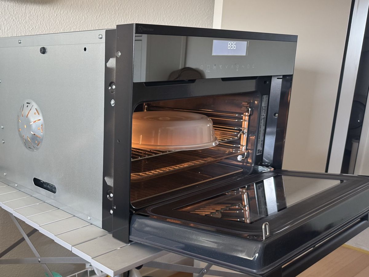 Electrolux Backöfen: Electrolux EB3GL9SP Einbau-Mikrowelle mit Grill – Gebraucht aus Basel von Nogula