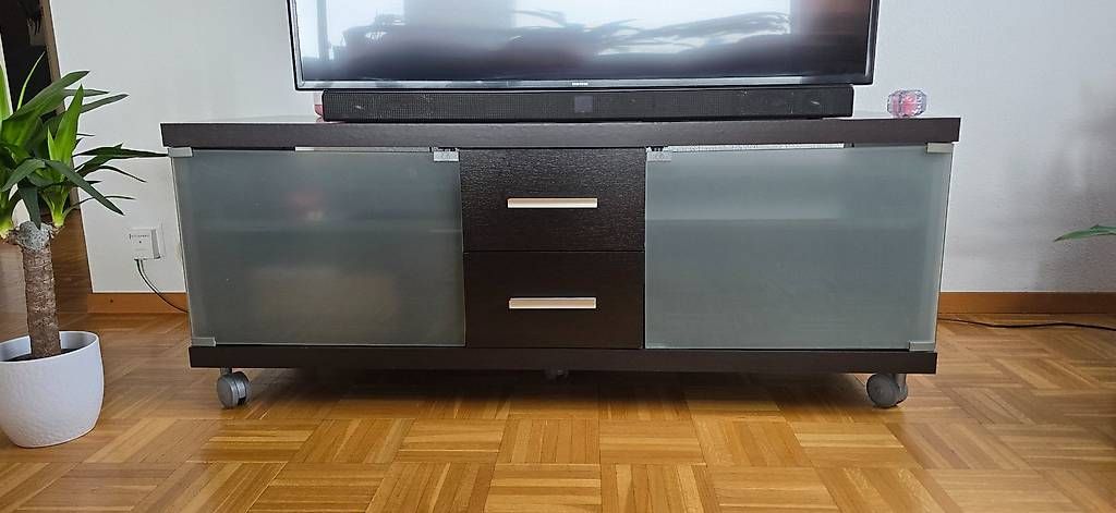 Divani: Canapé d angle, meuble tv et table basse – Usato da Chavannes-Renens venduto da cau_fmw9 1