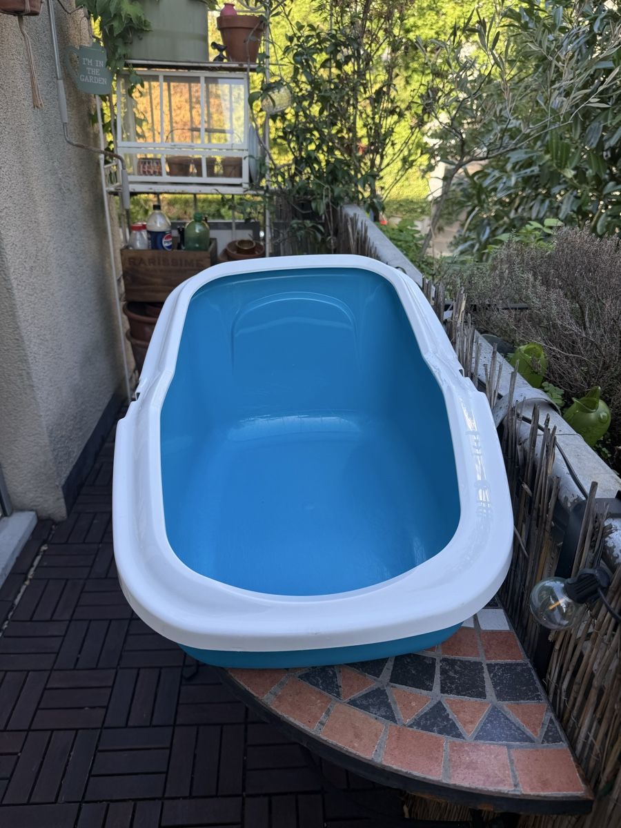 Liege- & Schlafplätze: Katzentoilette / Katzenklo – Gebraucht aus Zürich von Elisabeth_Lefebvre 1