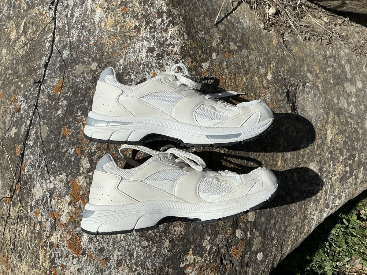 Oysho Scarpe da donna: OYSHO retro running - Trainingsschuh – Usato da Scuol venduto da med_77yp 2