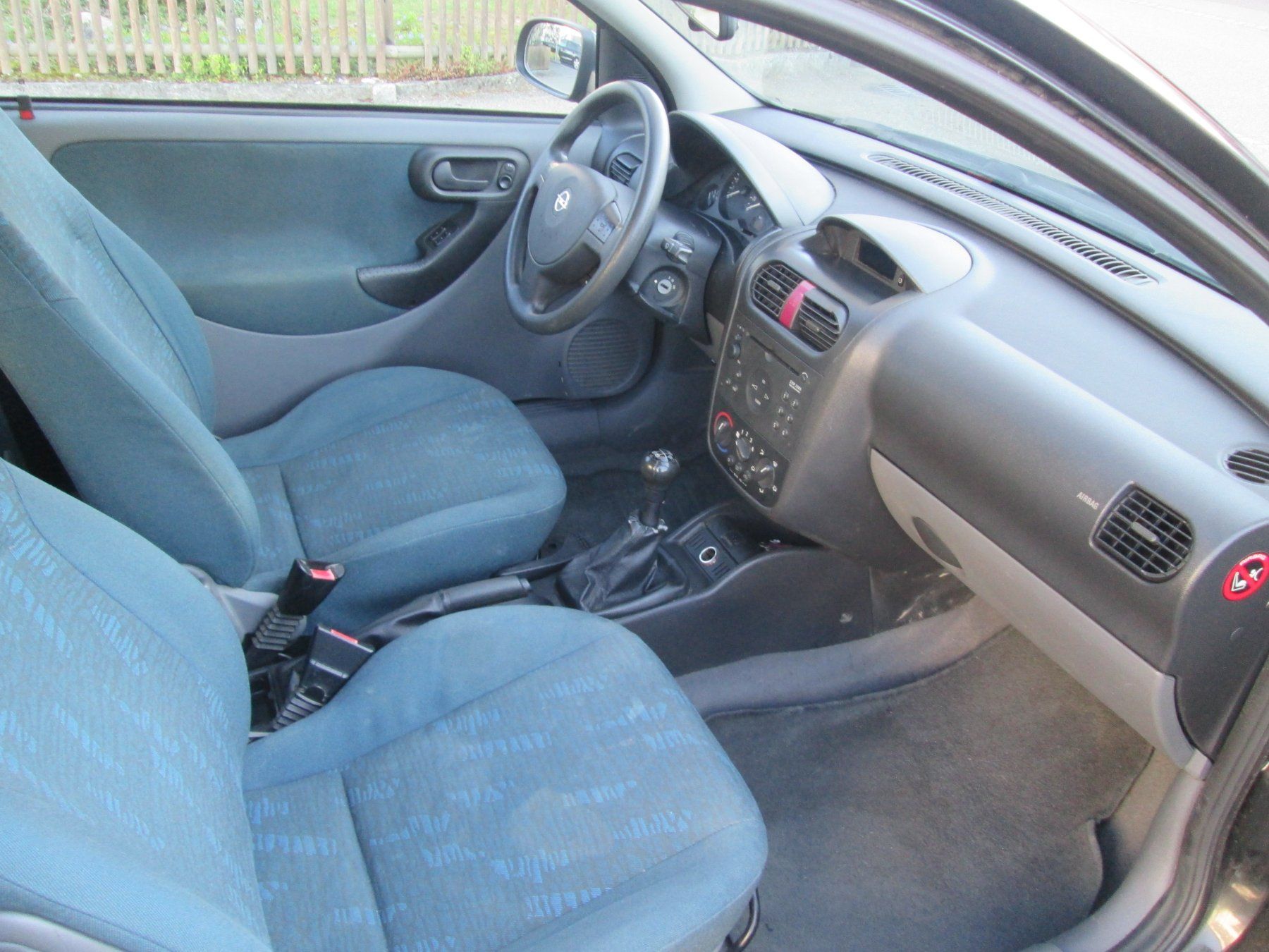 Opel Automobili: Opel Corsa 1.4 16V – Usato da Laufen venduto da Garage-Straumann 7