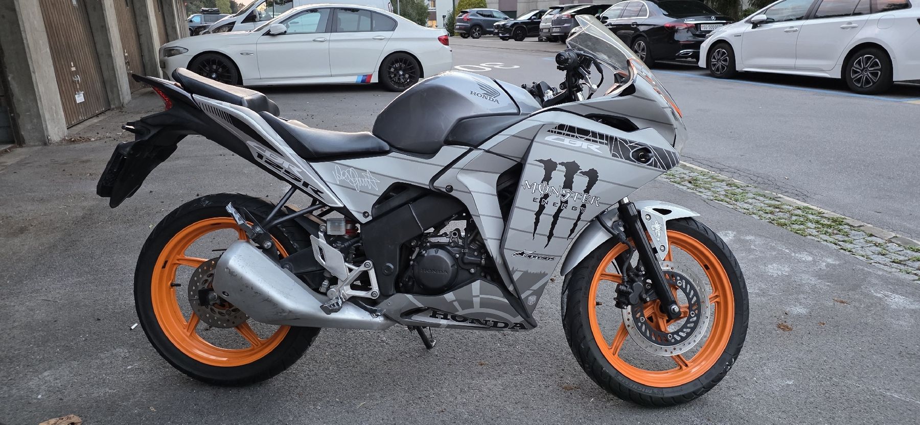 Honda Strada: Honda CBR 125 – Usato da St Gallen venduto da FMAccess