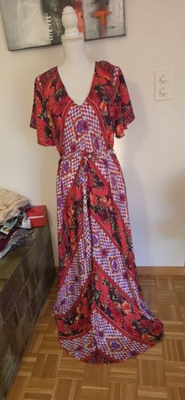 Sommerliches Maxikleid, Grösse Free Size, Top Zustand!