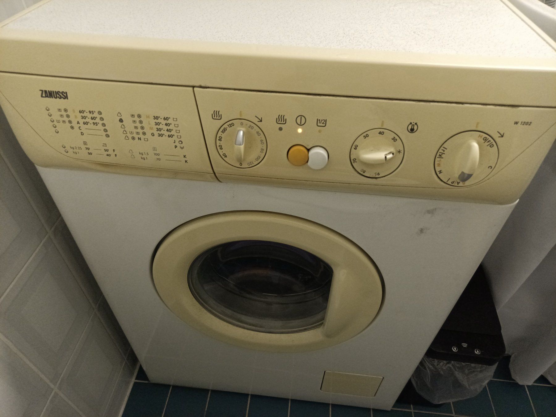Zanussi Lavatrici: Zanussi FL1202 / W1202 Waschtrockner – Usato da Basel venduto da chu_79fs 1