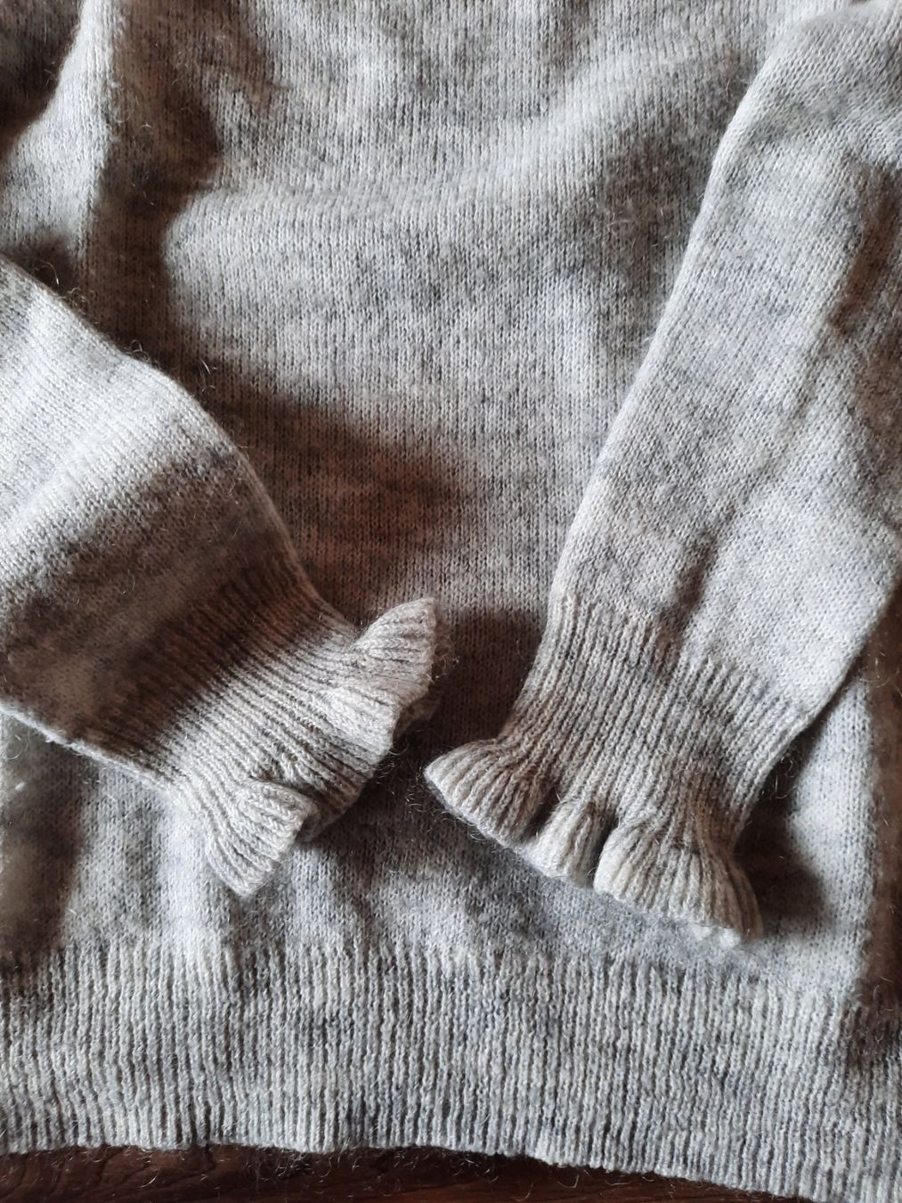 Maglioni & Felpe: Pullover Esprit grau XS – Usato da Mühledorf SO venduto da mel_w86x 2