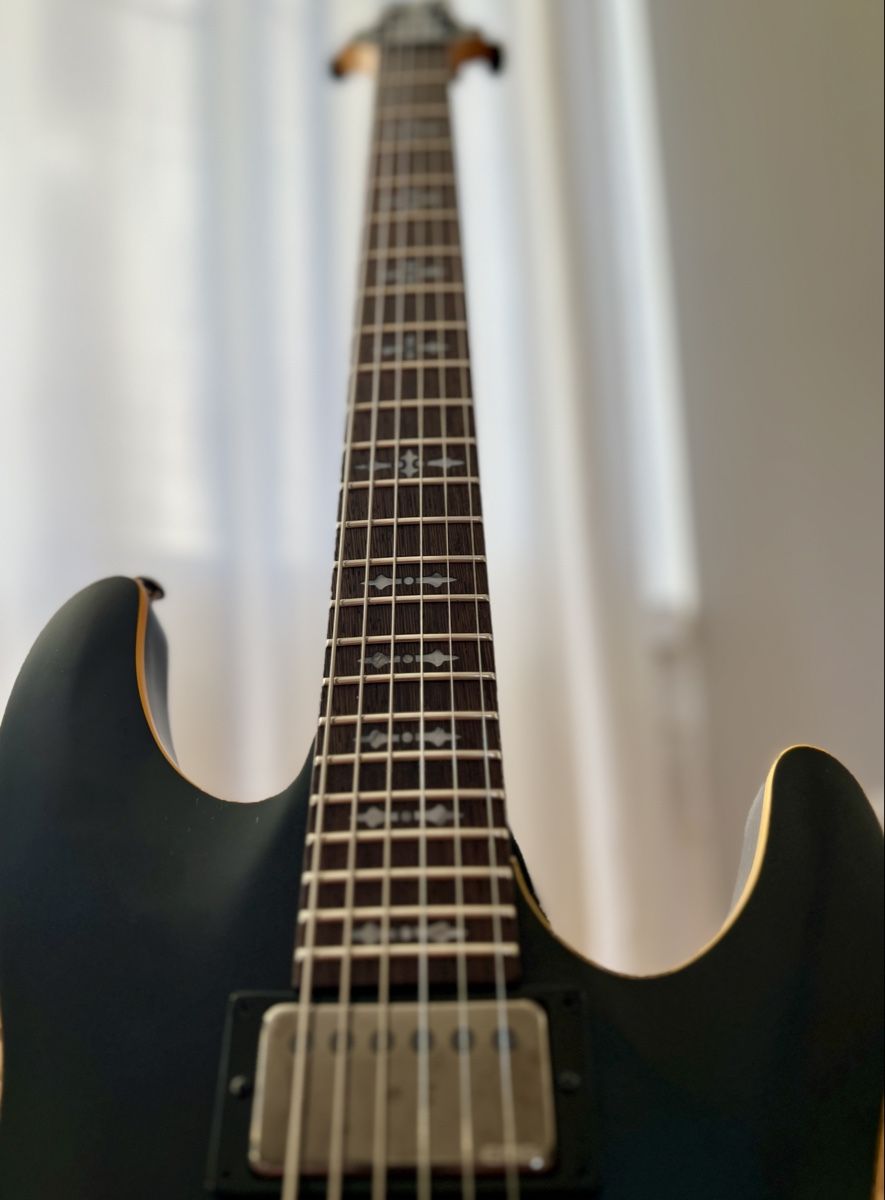 Schecter Musikinstrumente: Schecter Demon6+EMG James Hetfield Active Pickups – Gebraucht aus Netstal von antology 2