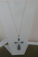 Rhodinierte Kette mit rhodiniertem Kreuz-Anhänger