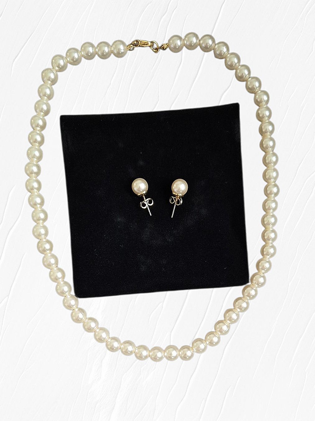 Autres bijoux: Neues Schmuckset Perlen – Neuf avec emballage d'origine à Widnau par KleineHonigblume 1
