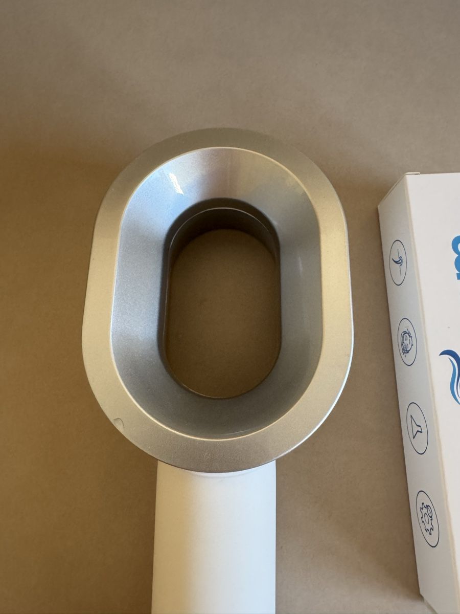 Soffioni doccia: Duschkopf Purestream weiss. 3 Monate alt. – Usato da Trachslau venduto da Sotano 1