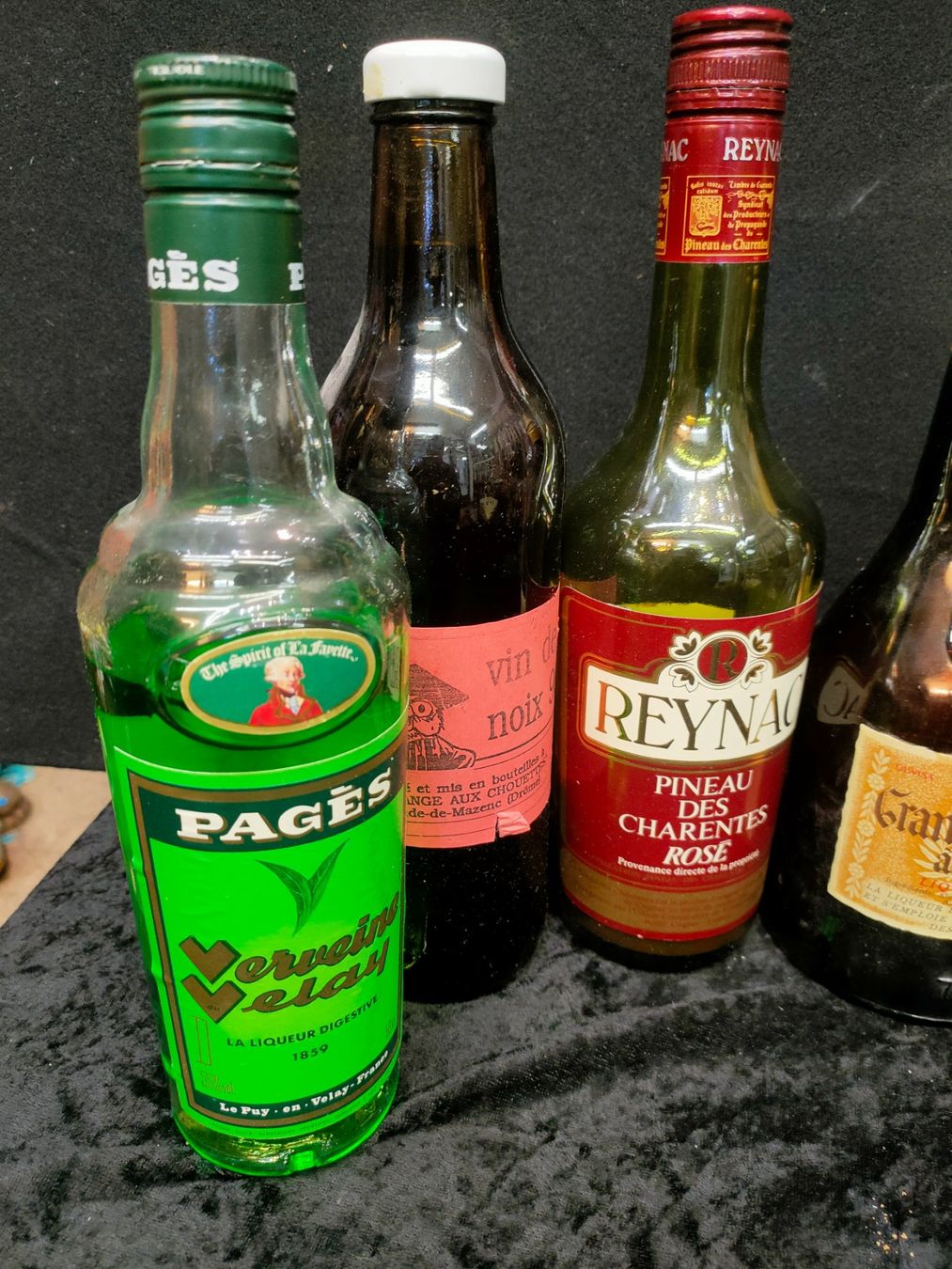 Spirituosen: LOT DE 5 BOUTEILLES ENTAMÉ – Gebraucht aus Genève von Leboucheoreilles 1