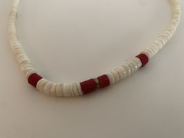 Elegant Summer Necklace: White Shell and Red Beads Design