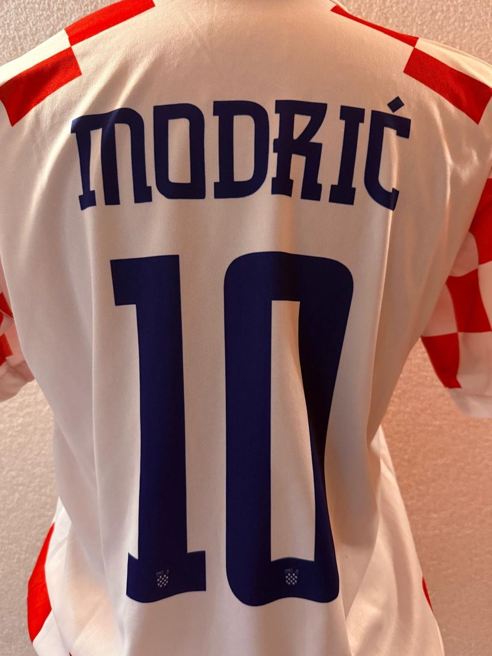 T-shirt: T-Shirt – Nuovo (secondo la descrizione) da Oberbalm venduto da M32V4 3