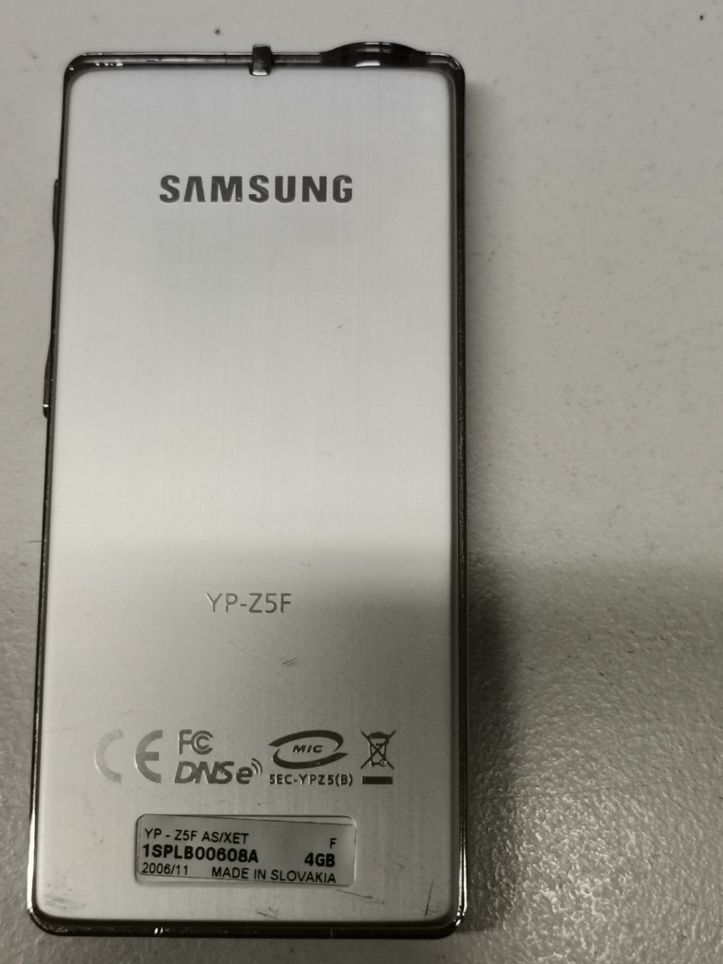 Samsung Lecteur media portable: SAMSUNG MP3 Player 4GB – D'occasion à Kleindöttingen par Katze99 1