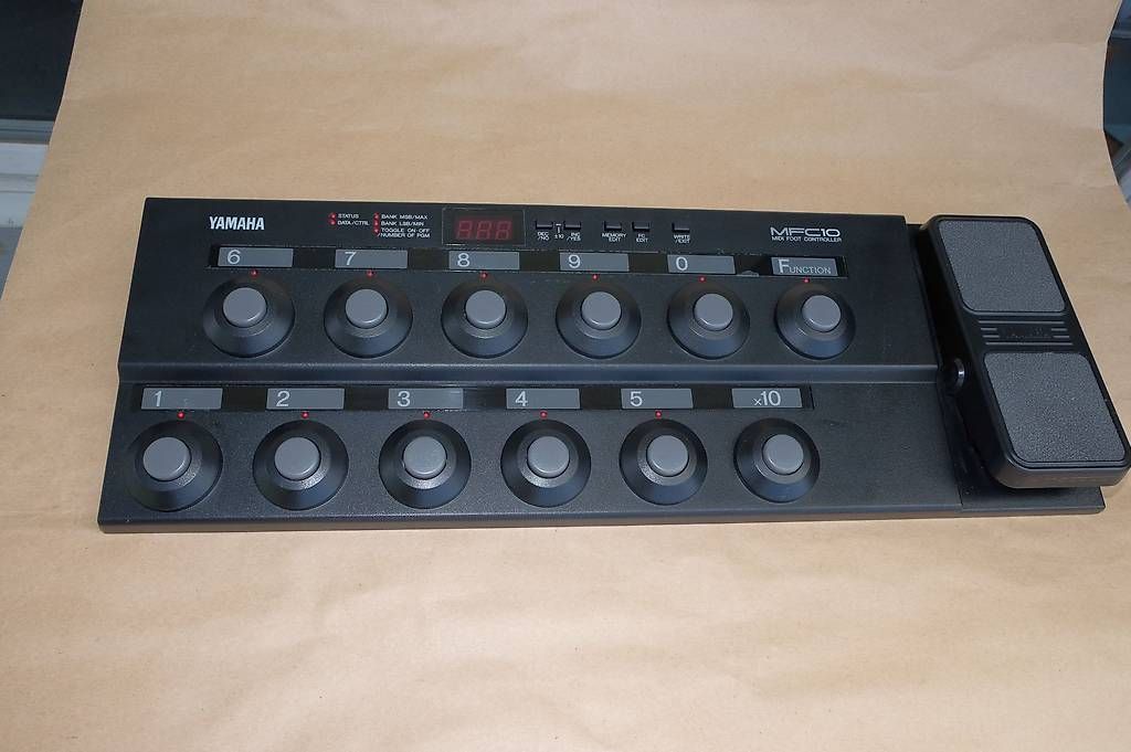 Yamaha Musikinstrumente: Yamaha MFC-10 MIDI Foot Controller – Gebraucht aus Basel von Bertob 3