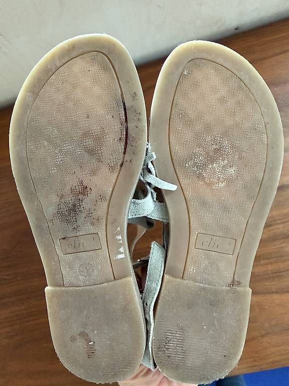 Scarpe per ragazze: Clic! Sandalen Gr. 32 – Usato da Brütten venduto da meierk 1
