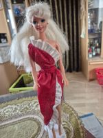 Barbiepuppe von 1995 mit vintage Barbiekleid - wie Neu