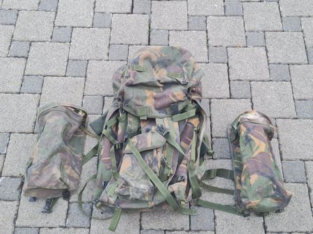 Grosser / Taktischer Rucksack / Camouflage / Airsoft / Army
