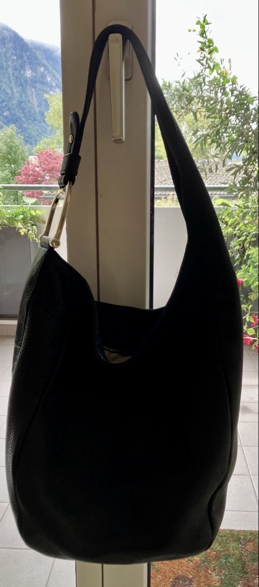 Gucci Borse da donna: Gucci Lederbeutel mit Metallornament – Usato da Triesen venduto da Einstein011
