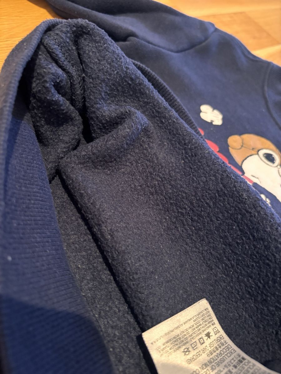 Levi's Kleiderpakete & -sets: 2 Levi's Pullover grau und blau Grösse 104 gebraucht – Gebraucht aus Klingnau von Tiara2023 2